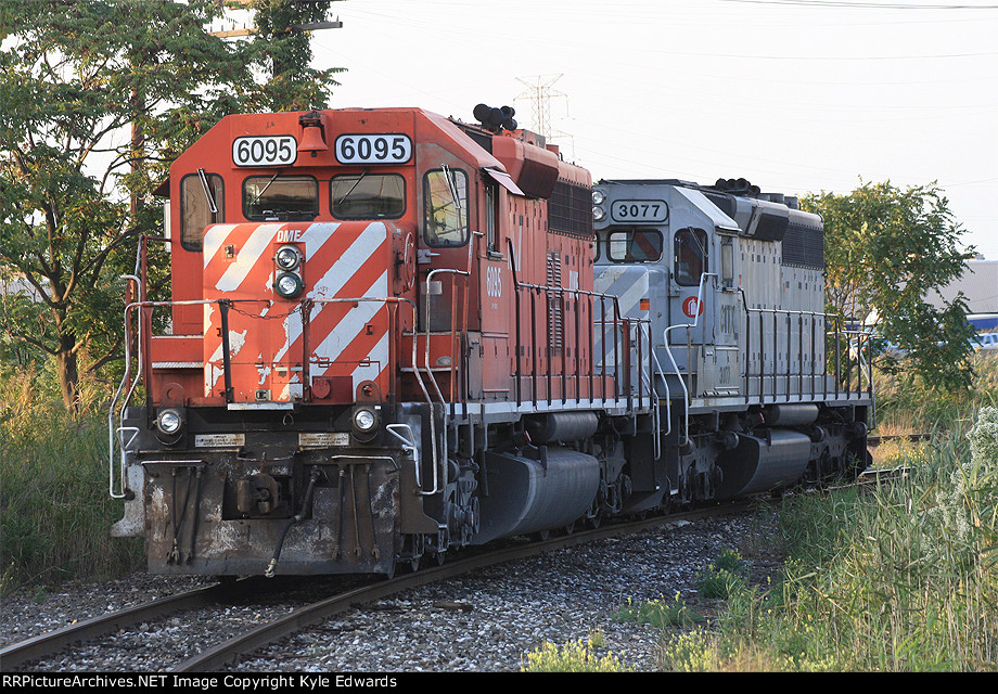 DME SD40-3 #6095 and CITX SD40-2 #3077